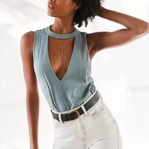 Silence and Noise cut out tank